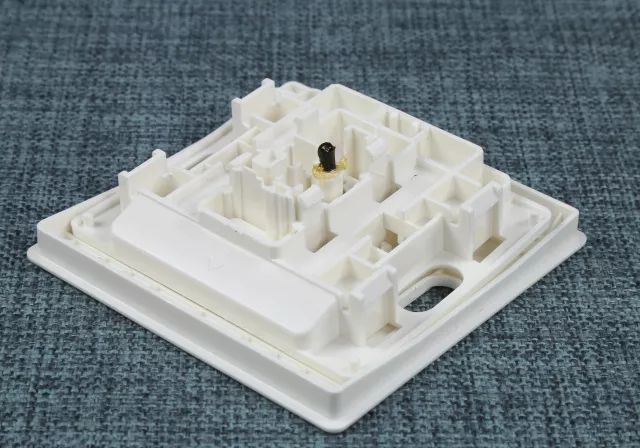 測評|無邊框開關(guān)之ABB、施耐德、西門子、羅格朗、西蒙